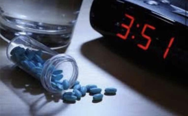 قد تكون بعض الأدوية التي تتناولها هي السبب في النوم المتقطع health.clevelandclinic