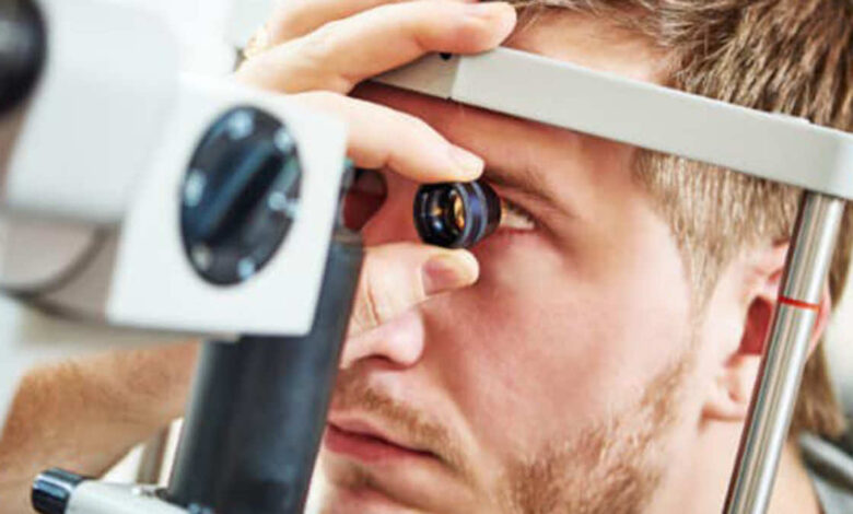 لماذا يجب فحص قاع العين لمريض السكري مرة كل عام على الأقل؟