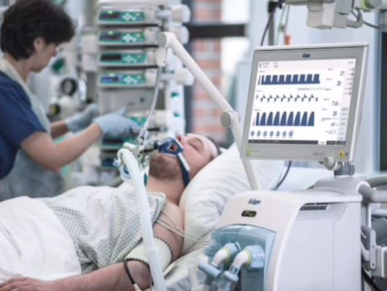 ما هو جهاز التنفس الصناعي؟ وكيف ينقذ حياة المرضى؟