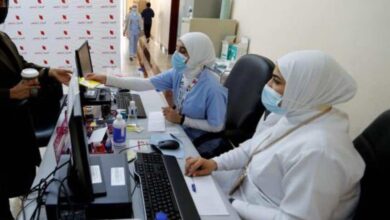 كوفيد-19 | وزارة الصحة في البحرين تفرض اجراءات الحظر وسط نجاح حملات تطعيم كورونا