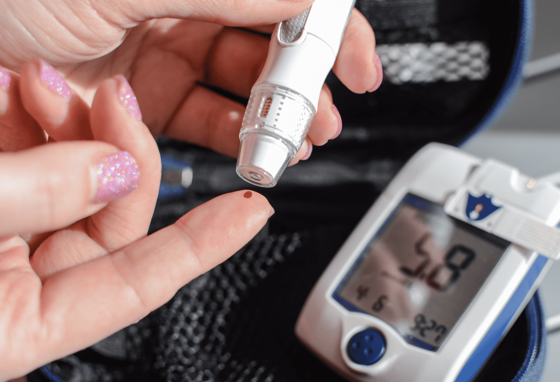  فيزيتا مجانية | 4 خطوات ل علاج نقص السكر في الدم للوقاية من الغيبوبة في مرضى السكري