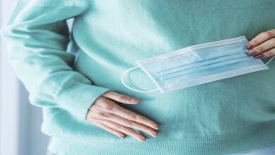 البرازيل توقف استخدام لقاح استرازينيكا ضد كوفيد-19 في النساء الحوامل - وزارة الصحة