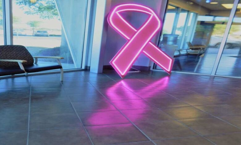 يقلل وفيات سرطان الثدي للنصف في بعض النساء .. دراسة جديدة 