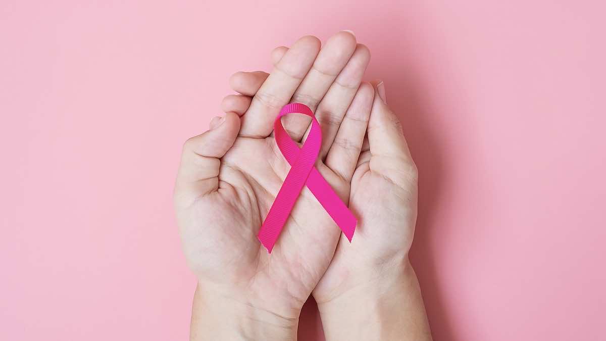 6 أعراض أساسية تستوجب الفحص الطبي لاستبعاد سرطان الثدي