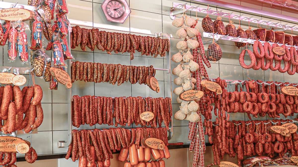 اللحوم المصنعة مثل اللانشون | هل  ترتبط  فعلا ب السرطان؟ ولمَ؟
