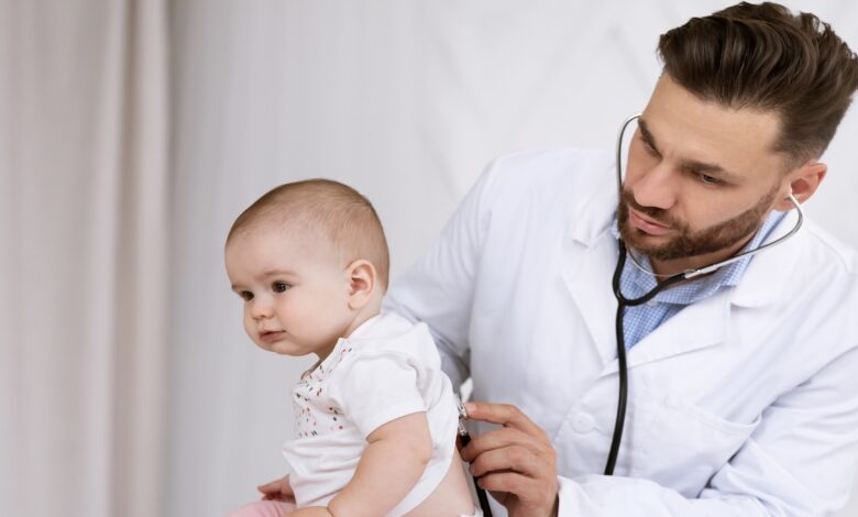 الخناق croup التهاب تنفسي شائع في الاطفال, فما شكل السعال؟ وما العلاج؟
