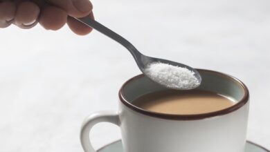 تناول السكر المحلي (الدايت) أثناء الحمل قد يؤثر على طفلك سلبا