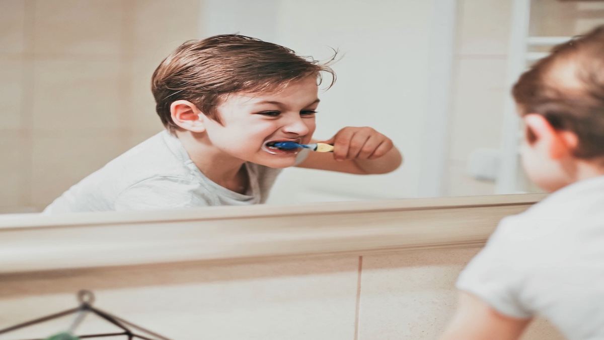 كيف تغسل أسنانك  دون أن تؤذيها وتضر صحة الفم؟ 5 قواعد أساسية